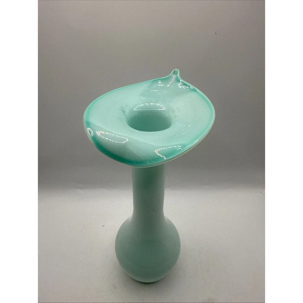 Vintage Hand Blown Calla Lily Vase Glass Sea‎ Foam Green Flower Vase 8